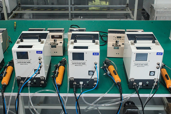 使用自動鎖螺絲機(jī)要注意哪些方面？堅(jiān)豐電子告知您